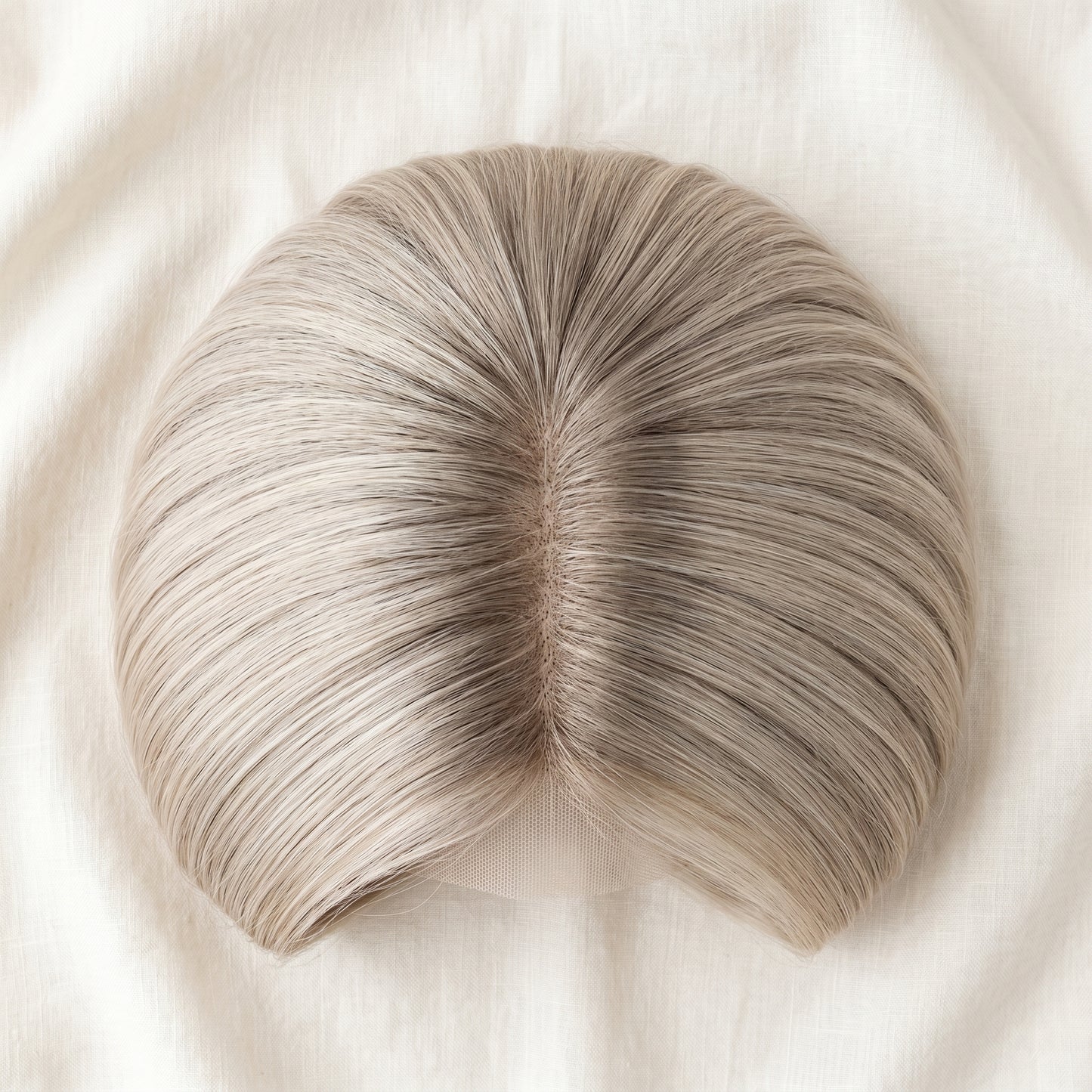 QOGH Hair Topper Highlighted P7A/60 top view parting